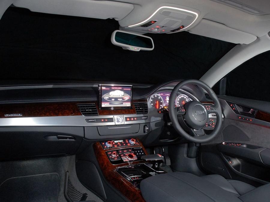 Торпедо Audi A8 4.2 TDI Quattro (D4) 2010 года  (ZA) (фото 5 из 18)